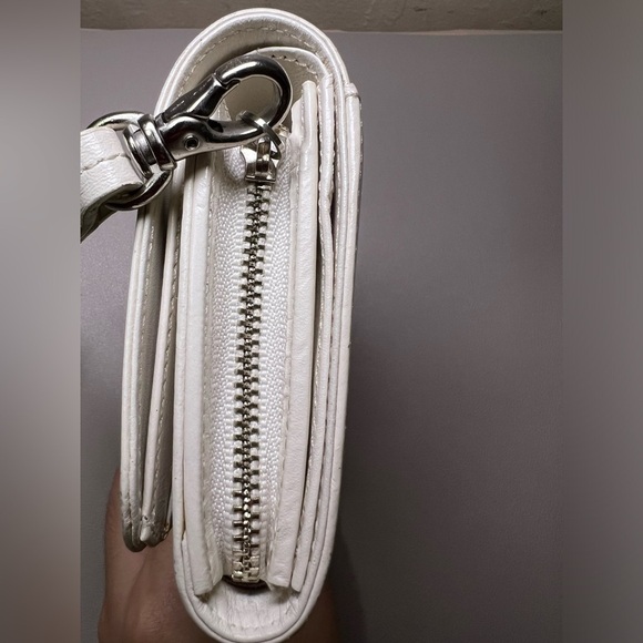 Burberry Blue Label. Ladies compact wallet. Pre Owned. 6” x 4”. - Picture 12 of 13